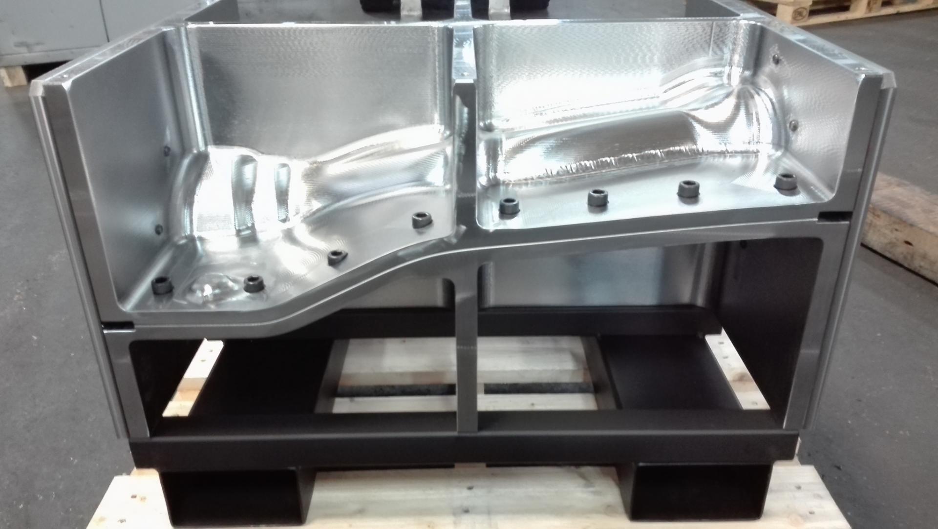 Outillage de polymerisation en 2 parties